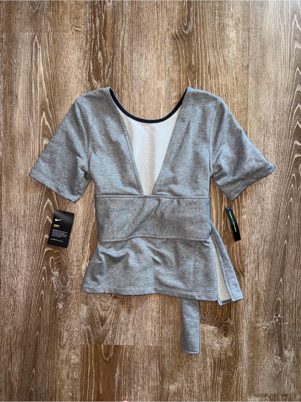 Y2K Nike Women’s Gray Short-Sleeve Wrap Top